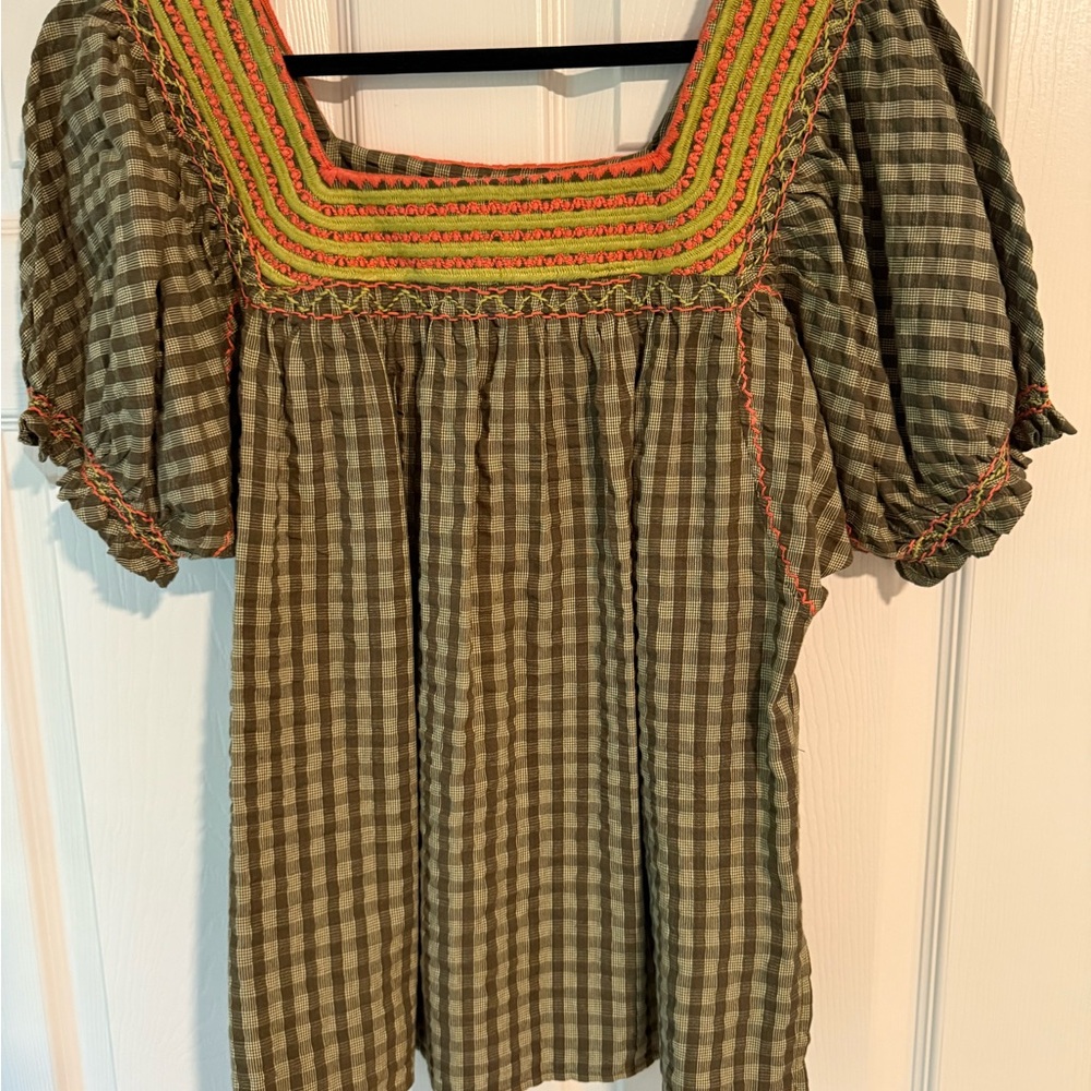 Green and Cream Smocked Puff Sleeve Blouse
